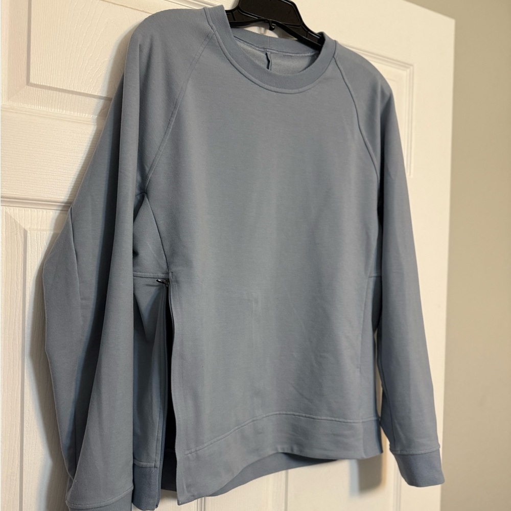 Lululemon Athletica Men's Slate Blue Sweatshirt - Picture 3 of 5